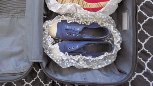 shower-cap-for-shoes-on-travel-hack-mind-kansy-us
